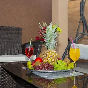 https://apartmani-dada-biograd-na-moru.hotelinzadar.com